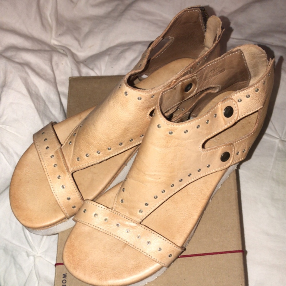 Bedstu Sandals